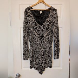 Billabong Women's Secret Vibes Long Sleeve Romper Black Size Medium